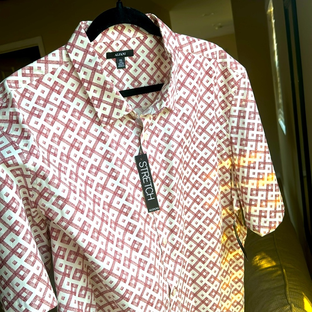 NWT ALFANI MEDIUM DESIGN PATTERN MEN’S BUTTON UP SHORT SLEEVE SHIRT- SIZE XXL